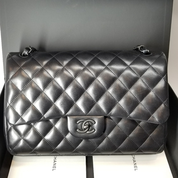Limited CHANEL Jumbo Double Flap So Black Bag - Picture 3 of 16